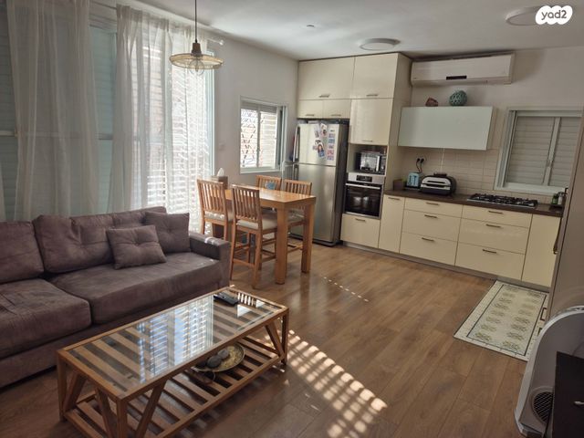 דירה, החשמונאים 20, גרין ועם, חולון