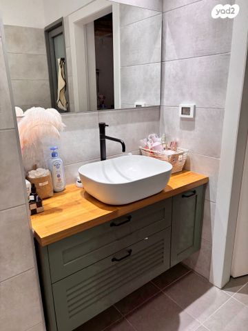 דירה, שרה אהרונסון 32, גדרה מזרח, גדרה