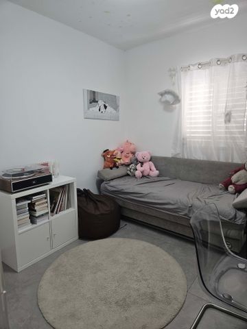 דירה, הרא"ה 15, שכונת בן גוריון, מרכז העיר ג', רמת גן