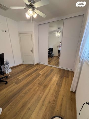 הרב הרצוג 16