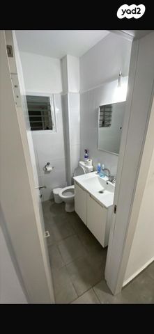 דירת גן, אתרוג 12, נווה פרדסים, פרדס חנה כרכור