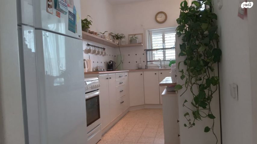 דירה, עזרא 9, ג' / מרכז מזרח העיר, רחובות