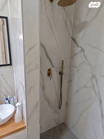 דירה, קלוזנר 11, לב העיר, בת ים