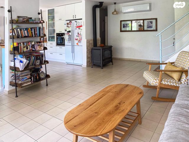 בית פרטי/ קוטג', הרקפות 6, צורן, קדימה צורן