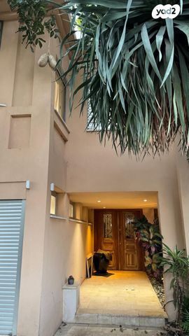 בית פרטי/ קוטג', ז' חשוון 25, קרית יערים, רמת השרון