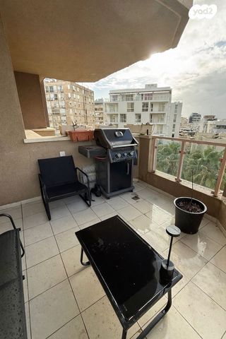 דירה, הנדיב 7, מרכז, הרצליה