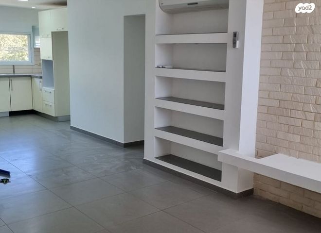 דירה, הורדים 2, רובע א', אריאל