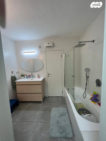 דירה, משה גוט לוין 12, רמת ספיר, חיפה