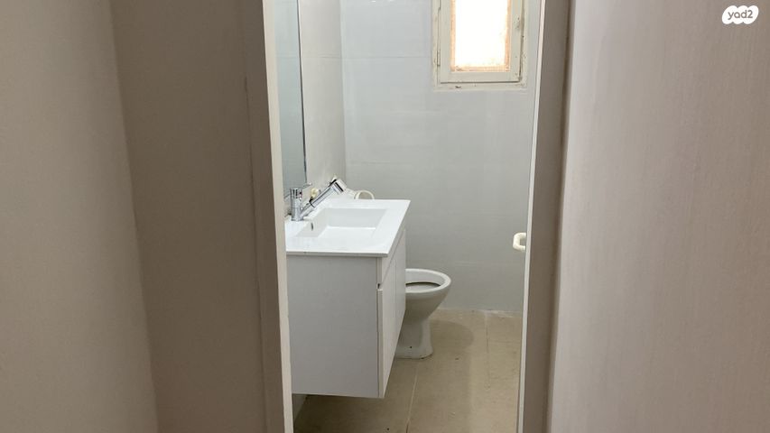 דירה, רב האי גאון 10, נווה און, בני ברק