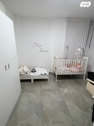 דירה, קרן קיימת לישראל 4, רמת יוסף, בת ים