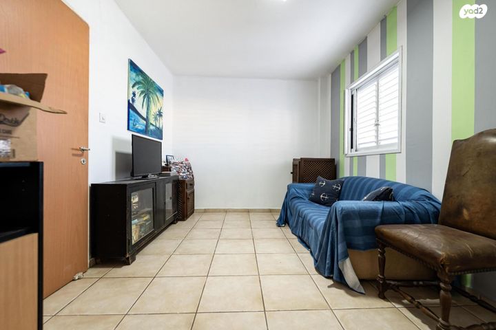 גג/ פנטהאוז, כצנלסון 31, רמת יוסף, בת ים