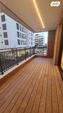 דירה, יצחק שמיר 30, מרכז דרום, רעננה