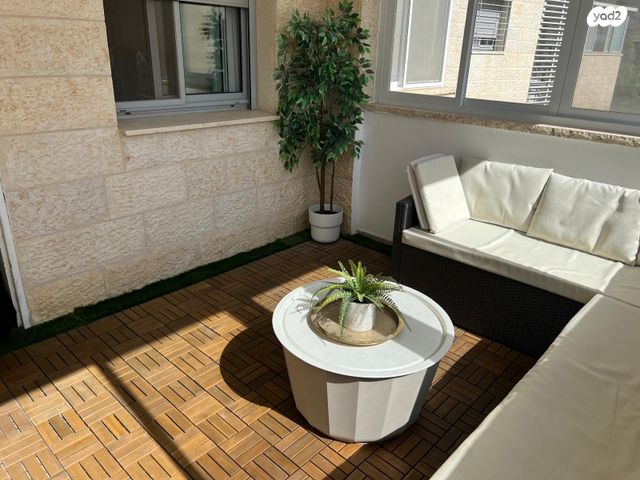 דירה, הרב ישעיהו דולגין 12, חומת שמואל, הר חומה, ירושלים