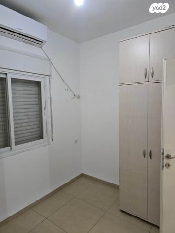 דירה, ביכורים 48, מרכז הכרמל, חיפה