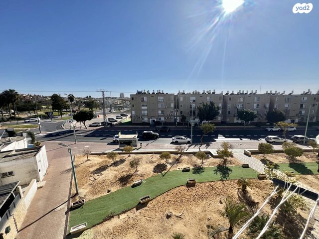 דירה, המעפיל 6, הנצחון, דימונה