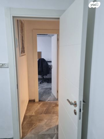 דירה, דב הוז 3, קטמונים, ירושלים