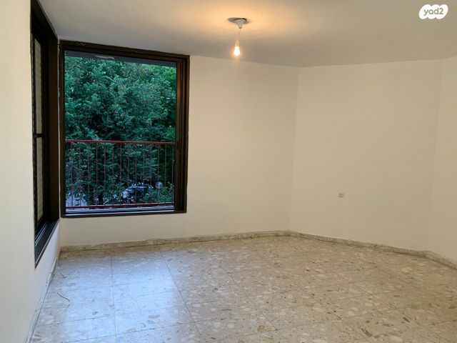 דירה, יהושע רבינוביץ 32, בן גוריון, חולון