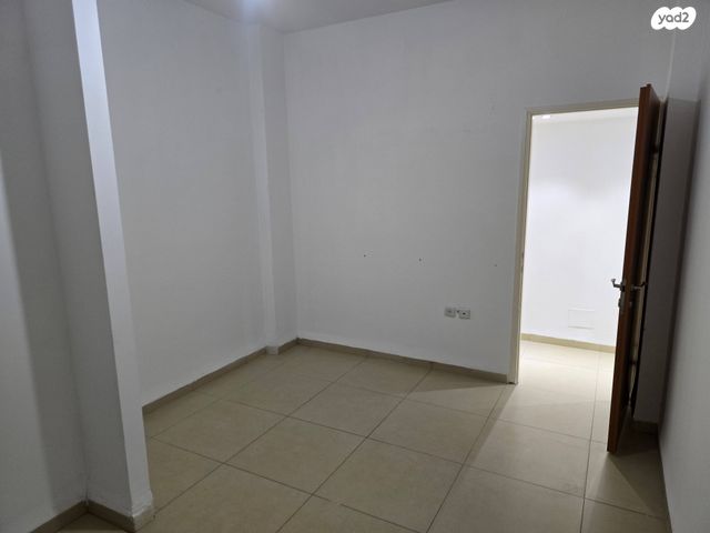 דירה, ביכורים 48, מרכז הכרמל, חיפה