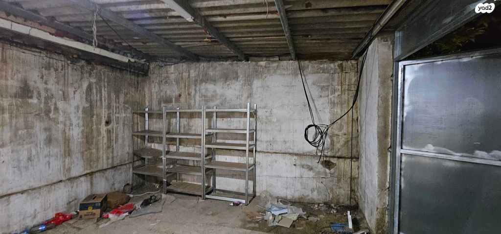 מחסן, הרב ריינס 4, נאות הרצל, נתניה