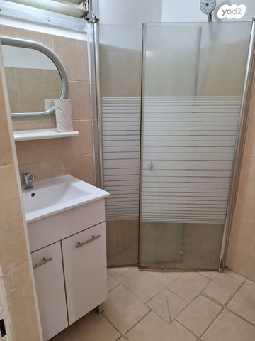 דירה, מחרוזת 30, עמידר, בת ים