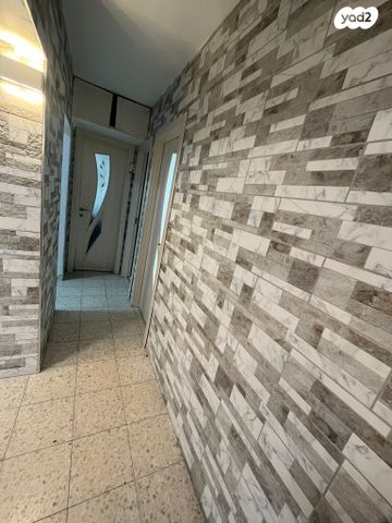 גיבורי סיני 27