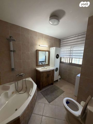 דירה, מקור ברוך 4, מרכז העיר, קרית אתא