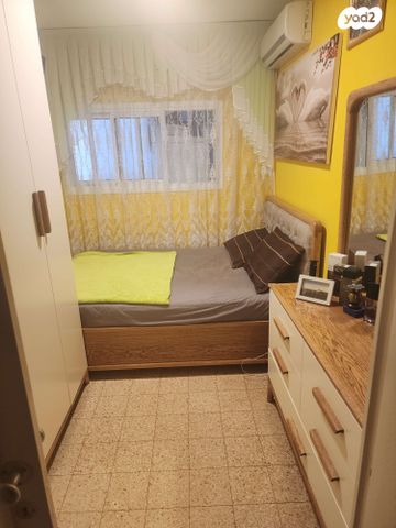 דירה, מנדלי מוכר ספרים 4, לב העיר, בת ים