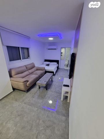 יחידת דיור, לוס אנג'לס 1193, אופיר, אילת