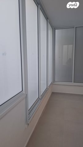 דירה, דניאל 16, לב העיר, בת ים