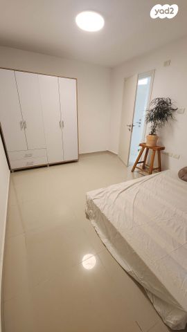 יחידת דיור, הידידות 77, שרונה, כפר יונה