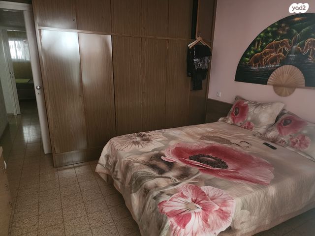 דירה, מנדלי מוכר ספרים 4, לב העיר, בת ים