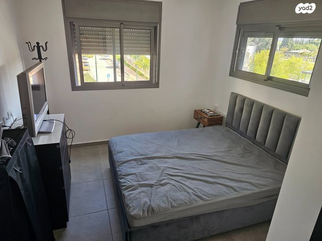 דרך הפארק 16