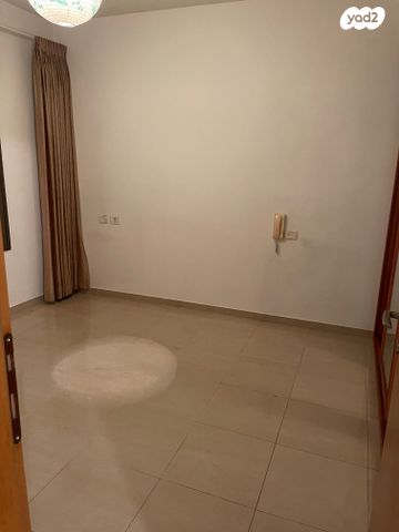 דירה, משה קול 1, המשתלה, תל אביב יפו