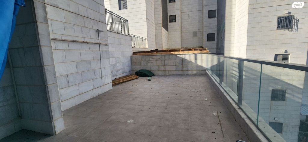 דירת גן, אלון 11, החורש, חריש