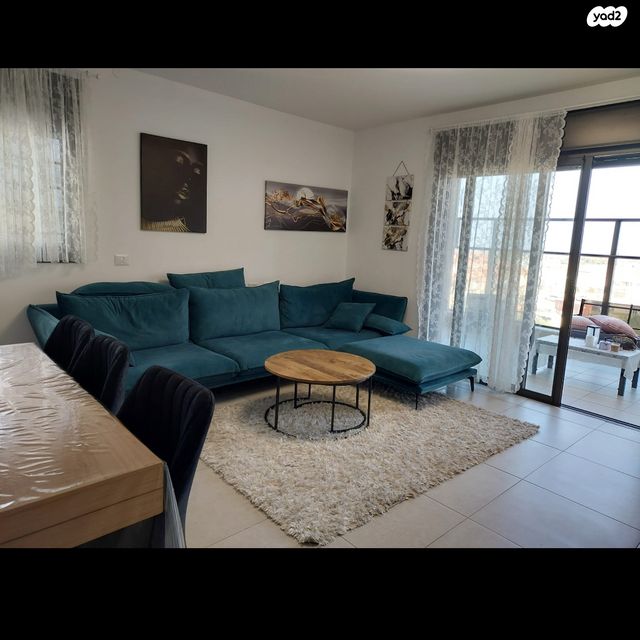 שדרות מנחם בגין 56