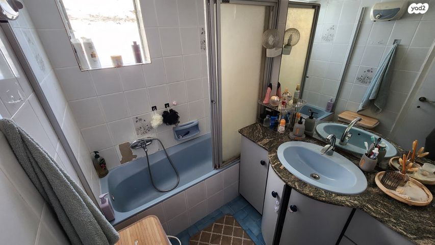 דירה, הנרקיסים 29, מרכז העיר, סביניה, הוותיקה, קרית ביאליק