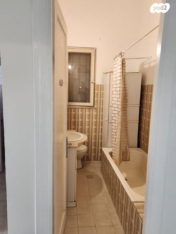 בית פרטי/ קוטג', גילדסגיים 6, קרית קריניצי, רמת גן