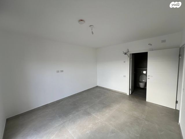 בית פרטי/ קוטג', פנחס נבון 1, נאות שקד, ירוחם