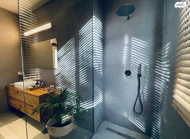 דירה, רחל 9, כרמליה, חיפה