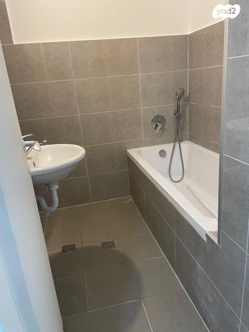 דירה, נחל קישון 17, רובע י"א, אשדוד