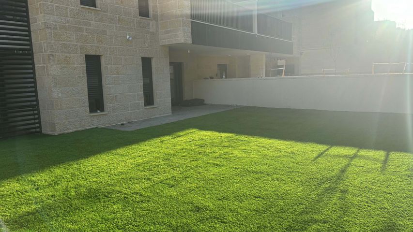 דירת גן, יצחק ארנסט נבנצל 1, מורדות ארנונה, ירושלים