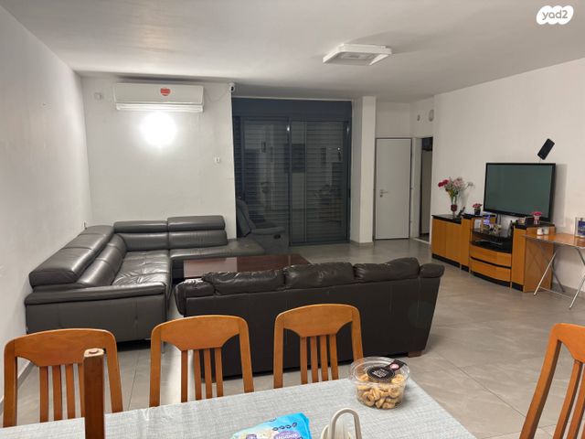 דירה, אלופי צה"ל 30, רסקו ב', חולון