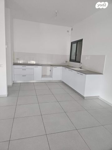 דירה, אסתר המלכה 1, כרמי גת, קרית גת