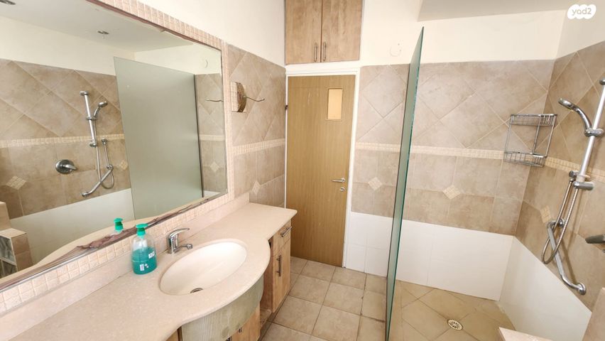 דירה, צפת 16, קרית שרת מערב, חולון