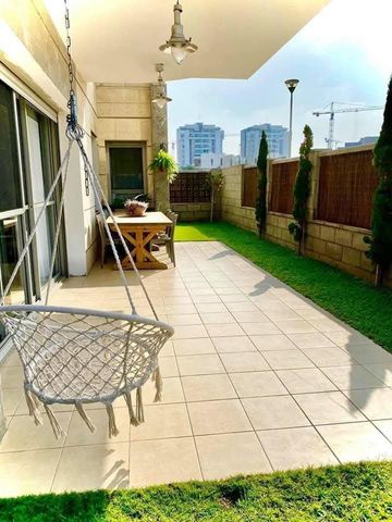 דירת גן, שדרות האגמים 5, אגמים, נתניה