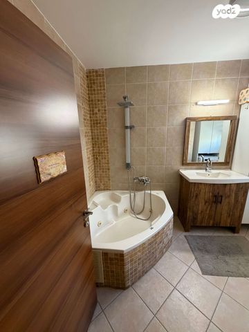 דירה, מקור ברוך 4, מרכז העיר, קרית אתא