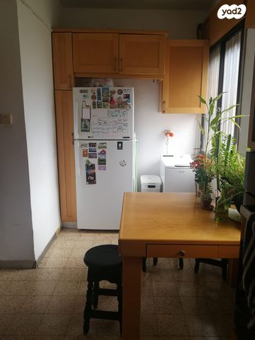 דירה, הגפן 37, מרכז העיר, סביניה, הוותיקה, קרית ביאליק