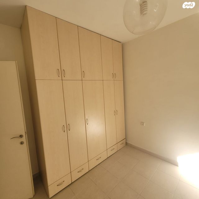 דירה, רבנו תם 8, הדר, רמת השרון