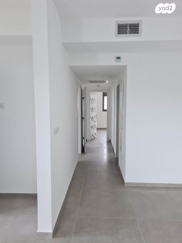 דירה, מלחמת יום הכיפורים 1, אריק שרון, נהריה