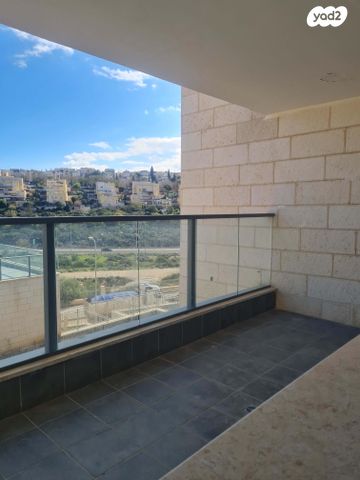 דירה, נחל שניר 1, רמת נבון . הר כרמי, כרמיאל